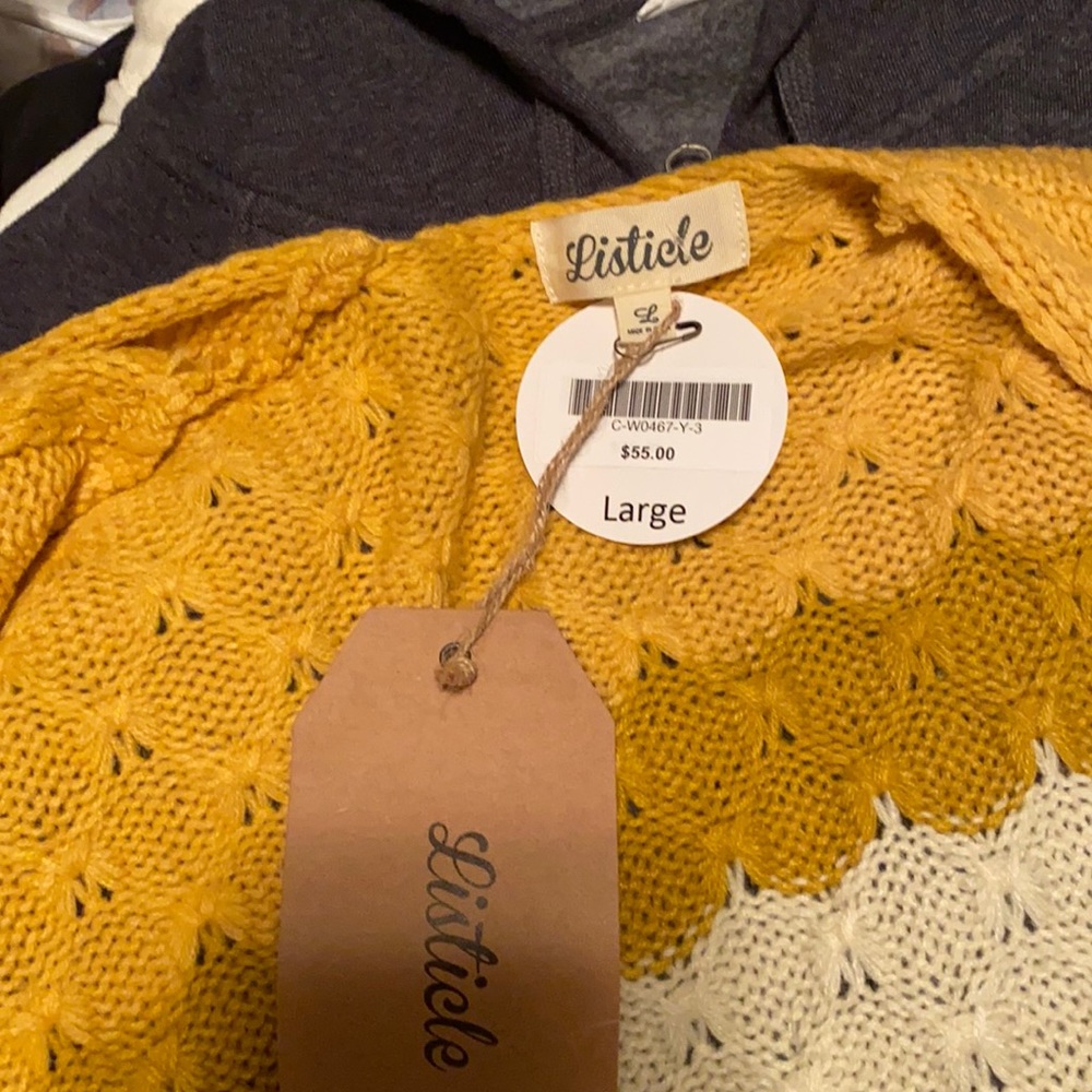 Cardigan sweater
